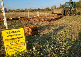 Prieš pat savaitgalį - išminuotojų rekordas: kariuomenės inžinieriai neutralizuoja 3000 Akmenės... - 2