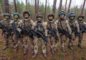 Kaip iš E.M. Remarko romano: klasės draugai kartu atlieka karinę tarnybą - 2