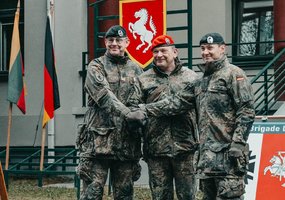 Atgrasymo misiją Lietuvoje pradeda Vokietijos kariuomenės 37-oji mechanizuotoji pėstininkų brigada - 4