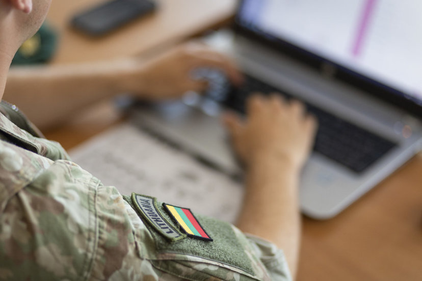 Kariuomenės analitikai lapkritį stebėjo didėjantį informacinį spaudimą iš Baltarusijos
