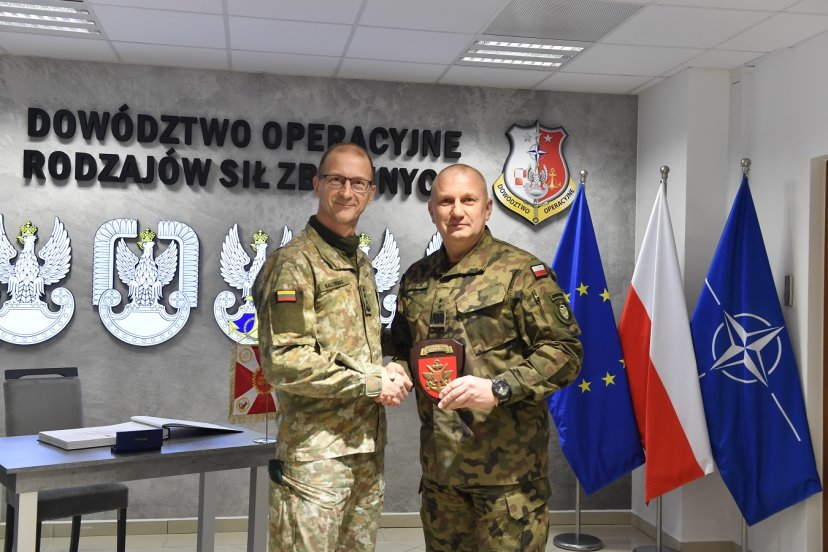Lietuvos ir Lenkijos Gynybos štabų viršininkai aptarė saugumo situaciją regione