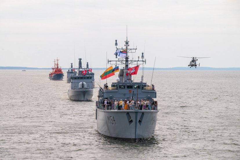 Karinių jūrų pajėgų laivuose vėl tarnaus karo prievolininkai