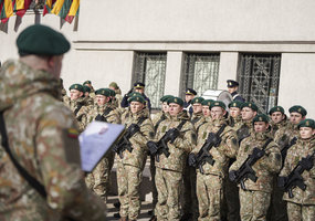Kaune Lietuvai prisiekė Jaunesniųjų karininkų vadų mokymų klausytojai - 2