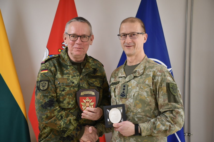 Gen. ltn. R. Baltrėnas susitiko su Vokietijos kariuomenės Operacijų vadavietės vadu