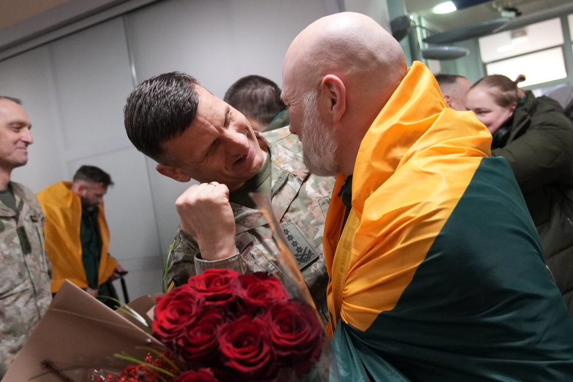Iš „Invictus Games“ žaidynių Lietuvos kariai parsivežė sidabro medalį
