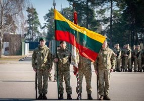 Lietuvos Respublikai prisiekė per 150 jaunuolių  - 1