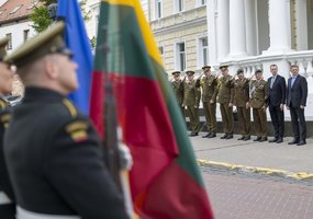Experience-sharing in focus during the first official visit of the Chief of Defence of Estonia - 2
