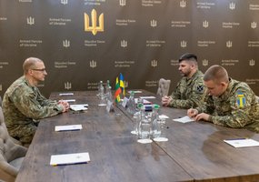 Chief of the Defence Staff Lt Gen Remigijus Baltrėnas learned about the latest battlefield... - 3