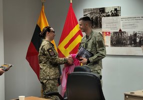Sausumos pajėgose lankėsi delegacija iš Ukrainos ir domėjosi karių gerovės stiprinimu  - 3