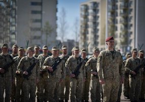 Vilniuje prisiekė Komendantinių vienetų kariai  - 2
