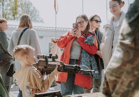 Prisiekė 8-ojo Bazinio komendantinių vienetų rengimo kurso kariai - 13
