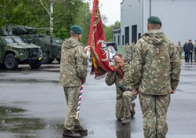 Vadų pasikeitimo ceremonija Algirdo batalione: perduota vėliava ir atsakomybė  - 2