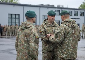 Vadų pasikeitimo ceremonija Algirdo batalione: perduota vėliava ir atsakomybė  - 3