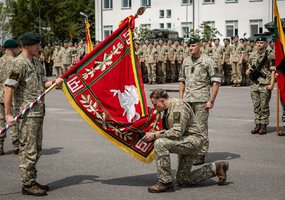 Lietuvos kariuomenės „Geležinio Vilko“ brigadai vadovauti pradeda pulkininkas Darius Meilūnas - 2