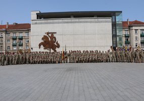 Šiauliuose vyko komendantinių vienetų karių priesaika ir šventinė Prisikėlimo rinktinės įkūrimo... - 4