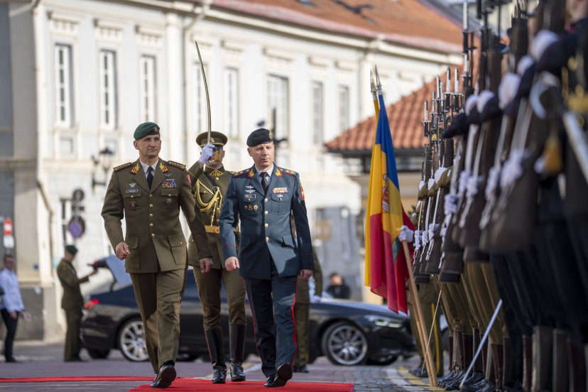Lietuvoje pirmą kartą lankosi Moldovos kariuomenės vadas, aptarti bendradarbiavimo plėtros klausimai