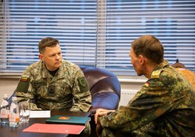 New Bundeswehr Army Commander Lieutenant General Christian Freuding visits Lithuania    - 3