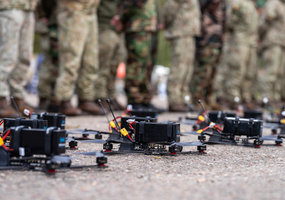 Brigados generolo Kazio Veverskio poligone surengtos pirmojo asmens vaizdo bepiločių sistemų... - 3