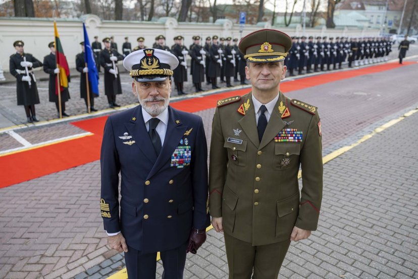 Lietuvoje lankosi NATO Karinio komiteto pirmininkas