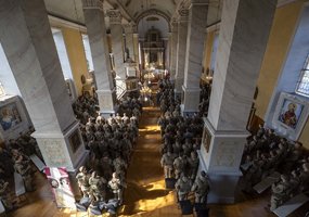 Historic moment: The Lithuanian Armed Forces’ 1st Division has been presented with its flag and... - 1