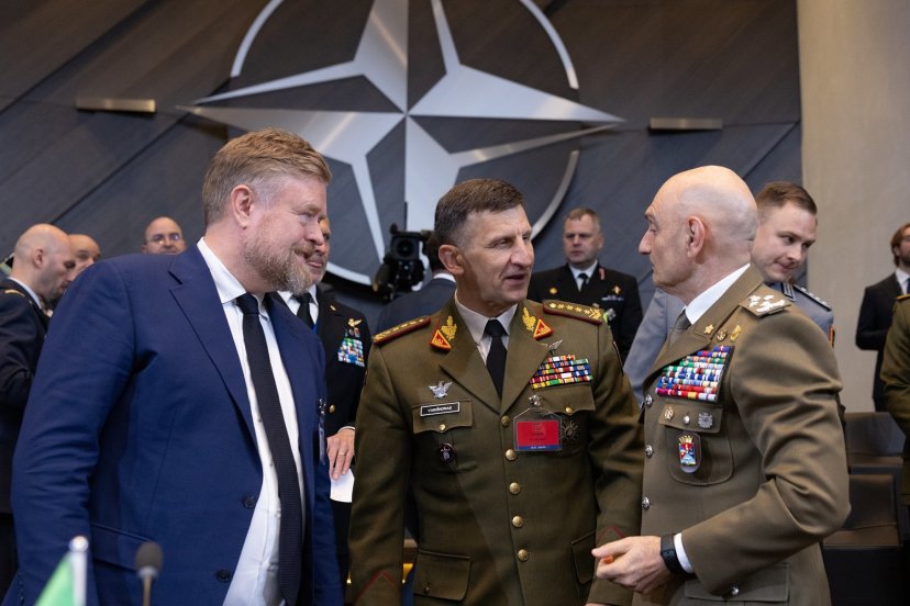 Lietuvos kariuomenės vadas dalyvauja NATO Karinio komiteto konferencijoje
