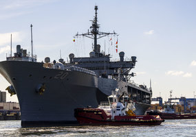 Klaipėdos uoste vizitą pradėjo JAV karinio jūrų laivyno flagmanas „USS Mount Whitney“ - 12