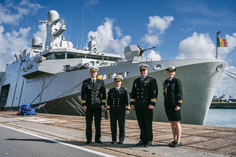 Commander of the Lithuanian Navy took part in a ship transfer to Ukraine ceremony  