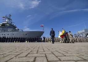 Lithuanian officer assumes command of the Standing NATO Mine Countermeasures Group 1  - 13