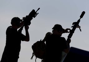 NATO šalių snaiperiai Lietuvoje varžosi dėl taikliausiojo titulo - 1