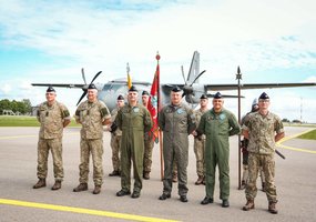 Aviacijos bazėje įvyko vyriausiojo puskarininkio pasikeitimo ceremonija - 4