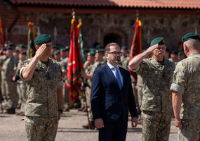 Lietuvos kariuomenės  Sausumos pajėgos išlydėjo senąją žygio vėliavą ir pradėjo naują etapą - 2