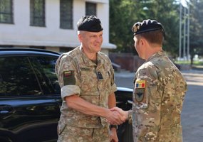 Chief of the Defence Staff discussed strengthening bilateral military cooperation in Moldova   - 1