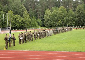 Lietuvos kariai savanoriai pelnė prizinę vietą Latvijos Zemessardze vasaros sporto žaidynėse - 7