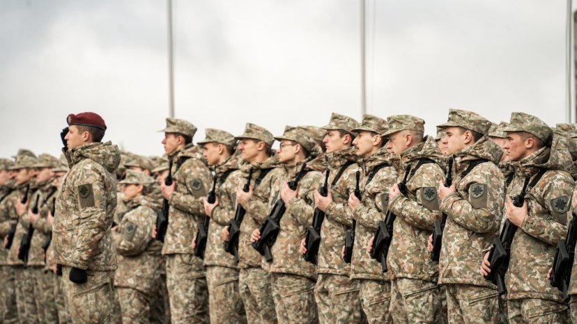 Krašto apsaugos savanorių pajėgose tarnybą pradeda pirmieji privalomosios pradinės karo tarnybos...