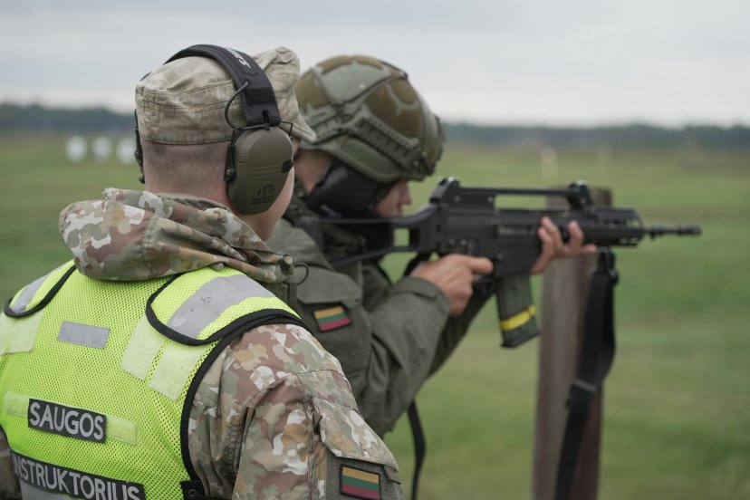 Baigėsi tris savaites trukę rezervo karių mokymai